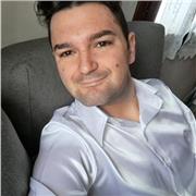 Docente di matematica impartisce ripetizioni di matematica a studenti di liceo, istituto tecnico, istituto professionale